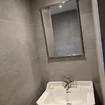 Rose * אולברסטון